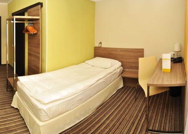 Optima Cherkasy Hotel ภายนอก รูปภาพ