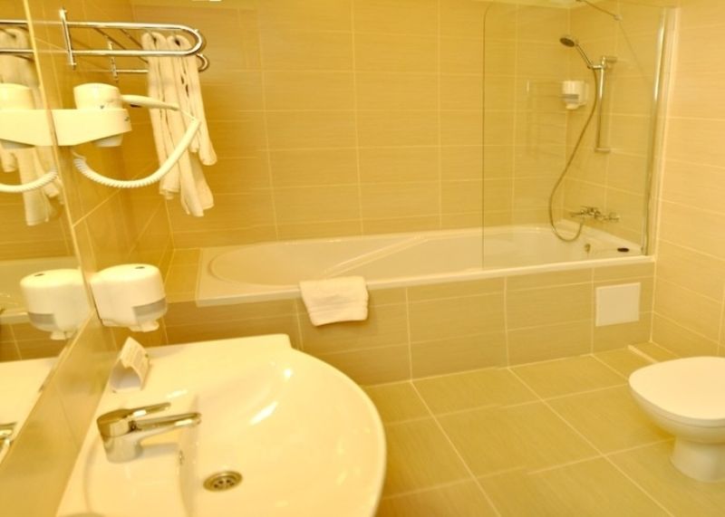 Optima Cherkasy Hotel ภายนอก รูปภาพ