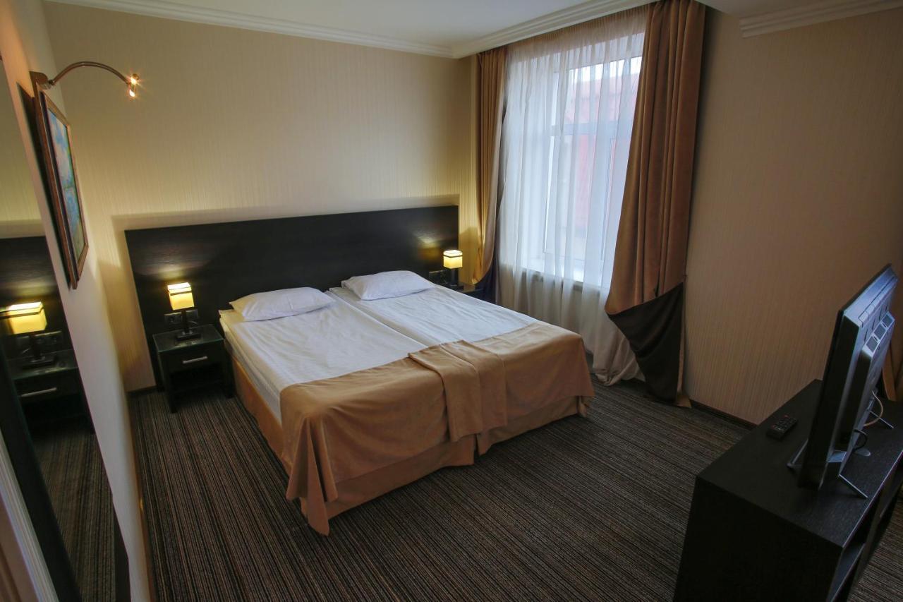 Optima Cherkasy Hotel ภายนอก รูปภาพ