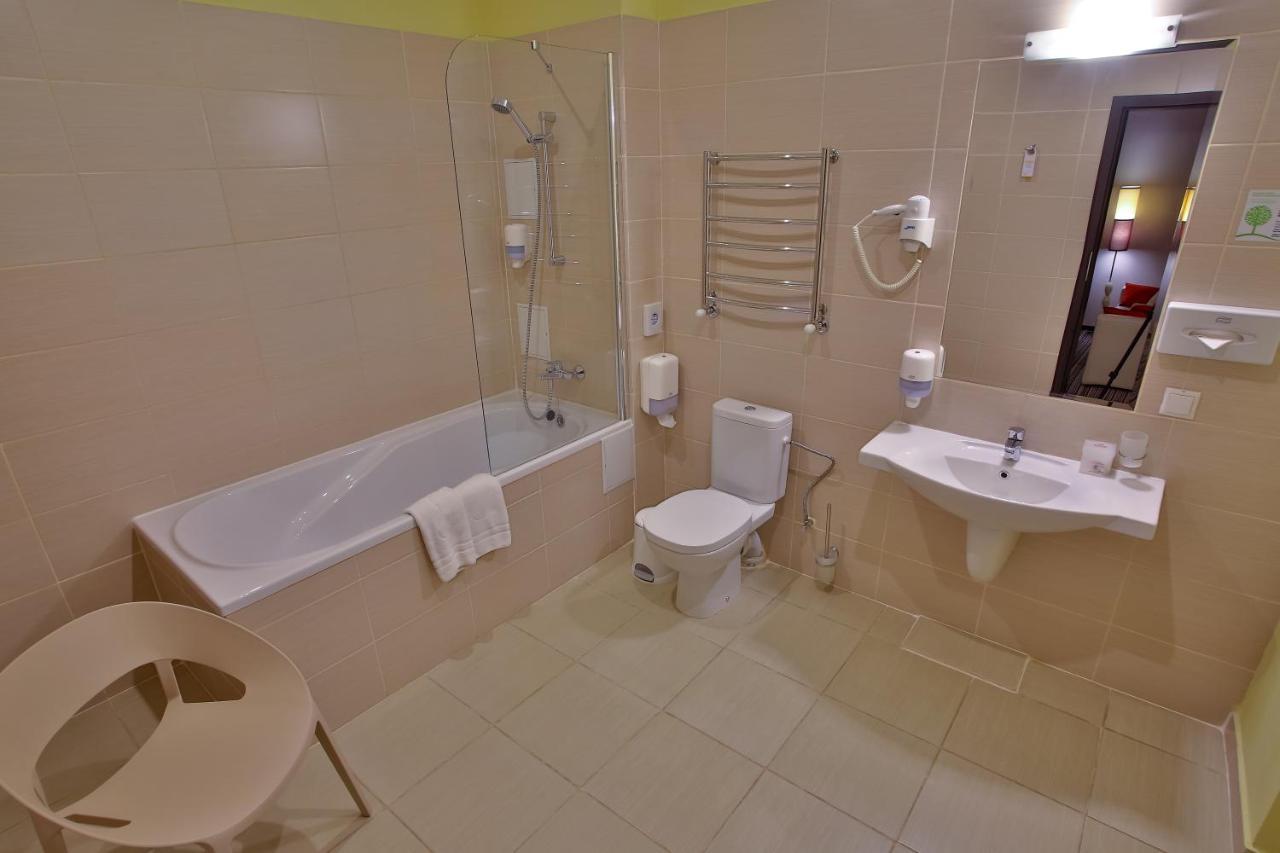 Optima Cherkasy Hotel ภายนอก รูปภาพ